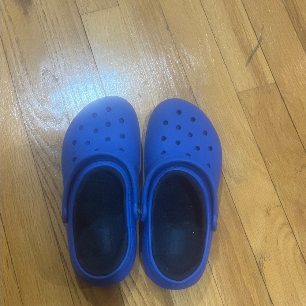 CROCS Kids Blue Fury Size 2